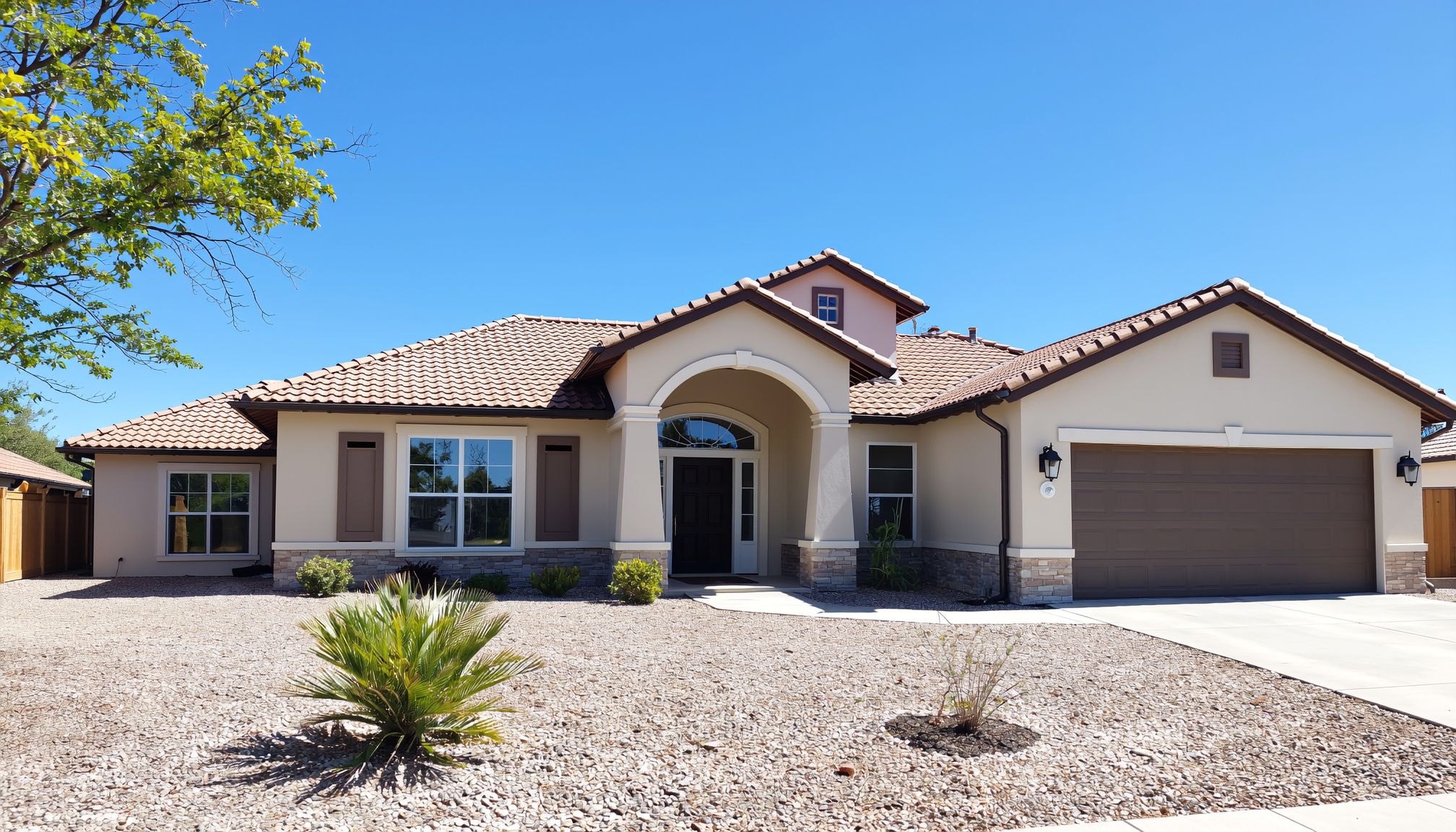 Apache Junction, AZ home seamless rain gutters